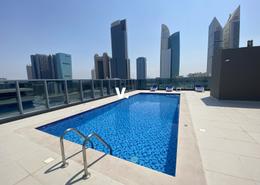 صورةحوض سباحة لـ: شقة - 2 غرف نوم - 3 حمامات للكراء في المركز المالي العالمي - دبي, صورة 1
