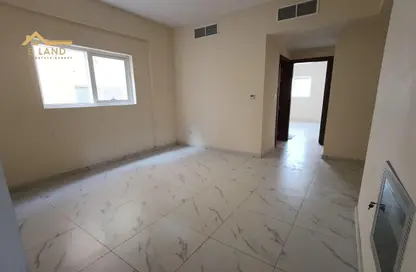 شقة - غرفة نوم - 1 حمام للايجار في بناء النباعة - النبعة - الشرق - الشارقة شقة - غرفة نوم - 1 حمام للايجار في بناء النباعة - النبعة - الشرق - الشارقة