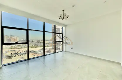 Apartment - 2 Bedrooms - 3 Bathrooms for rent in Sama Al Jaddaf - Al Jaddaf - Dubai