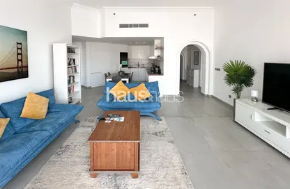 Apartment - 2 Bedrooms - 4 Bathrooms for rent in Al Anbara - Shoreline Apartments - Palm Jumeirah - Dubai