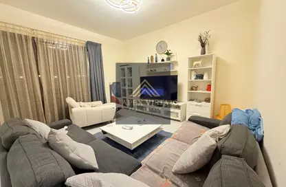 Townhouse - 2 Bedrooms - 4 Bathrooms for sale in Nasma Residence - Al Tai - Sharjah