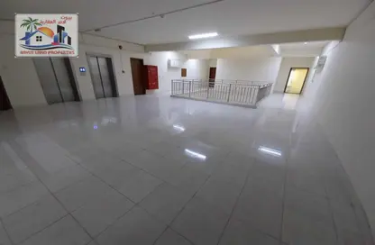 شقة - 2 غرف نوم - 2 حمامات للايجار في ميدان الرولة - منطقة الرولة - الشارقة