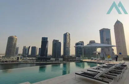 دوبلكس - 2 غرف نوم - 3 حمامات للايجار في بننسولا 5 - بنينسولا - الخليج التجاري - دبي