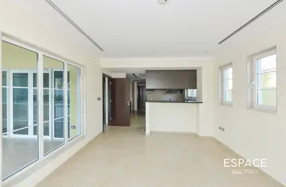 Villa - 3 Bedrooms - 4 Bathrooms for rent in Legacy - Jumeirah Park - Dubai