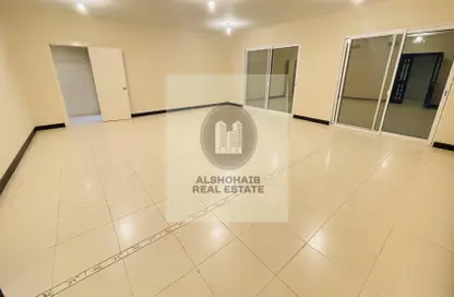 Apartment - 3 Bedrooms - 4 Bathrooms for sale in Corniche Road - Abu Dhabi