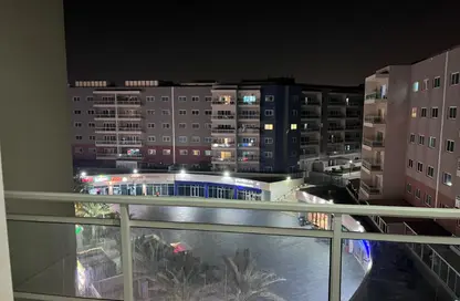 Apartment - 1 Bedroom - 2 Bathrooms for rent in Tower 24 - Al Reef Downtown - Al Reef - Abu Dhabi