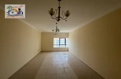 شقة - 2 غرف نوم - 2 حمامات للايجار في التعاون 2 - أبراج التعاون - الخان - الشارقة