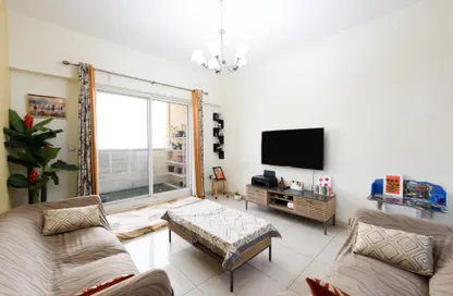 Apartment - 2 Bedrooms - 3 Bathrooms for sale in Al Fouad Building - Al Furjan - Dubai