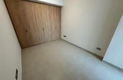 شقة - 2 غرف نوم - 2 حمامات للايجار في راديانت سكوير - مدينة الأضواء - جزيرة الريم - أبوظبي