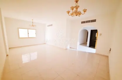 Empty Room image for: Apartment - 1 Bedroom - 1 Bathroom for rent in Al Hafeet Tower - Al Khan - Sharjah, Image 1