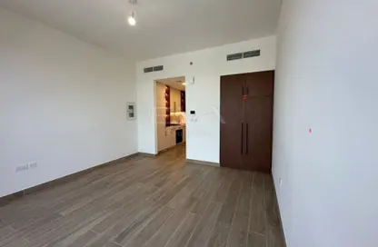 Apartment - Studio - 1 Bathroom for rent in The Regent - Town Square - Dubai
