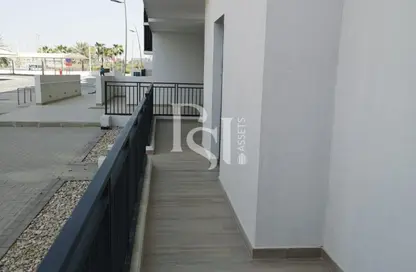 Apartment - 2 Bedrooms - 2 Bathrooms for rent in Waters Edge - Yas Island - Abu Dhabi