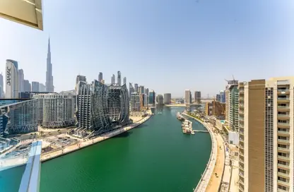 شقة - 2 غرف نوم - 3 حمامات للايجار في ويفز تاور - الخليج التجاري - دبي