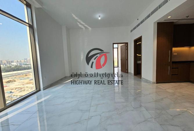 16070000 - Property Image 2