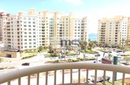 Apartment - 3 Bedrooms - 4 Bathrooms for rent in Al Habool - Shoreline Apartments - Palm Jumeirah - Dubai
