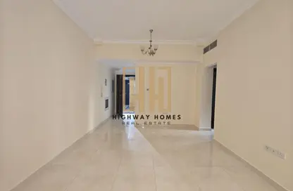 Apartment - 1 Bedroom - 2 Bathrooms for rent in Muwaileh 29 Building - Muwaileh - Sharjah