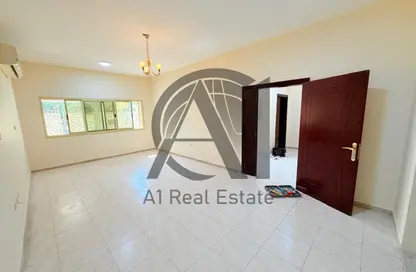 Apartment - 4 Bedrooms - 4 Bathrooms for rent in Al Jimi - Al Ain