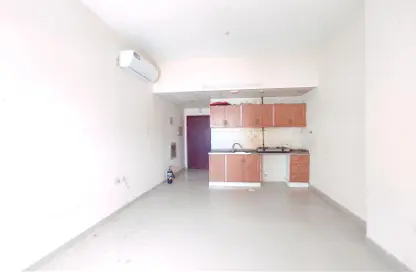 Kitchen image for: Apartment - 1 Bathroom for rent in Fire Station Road - Muwaileh - Sharjah, Image 1