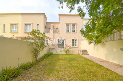 فيلا - 2 غرف نوم - 2 حمامات للايجار في الينابيع 11 - الينابيع - دبي