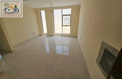 Apartment - 1 Bedroom - 2 Bathrooms for rent in Muwailih Building - Muwaileh - Sharjah