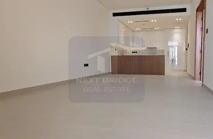 شقة - غرفة نوم - 2 حمامات للبيع في بن غاطي أزور - قرية الجميرا سركل - دبي