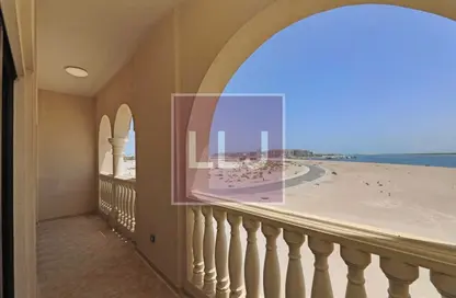 Balcony image for: Apartment - 2 Bedrooms - 4 Bathrooms for rent in The Pearl Residences at Saadiyat - Saadiyat Island - Abu Dhabi, Image 1