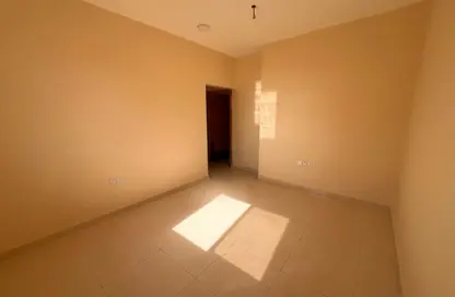 شقة - غرفة نوم - 2 حمامات للايجار في 1 المويهات - المويهات - عجمان شقة - غرفة نوم - 2 حمامات للايجار في 1 المويهات - المويهات - عجمان