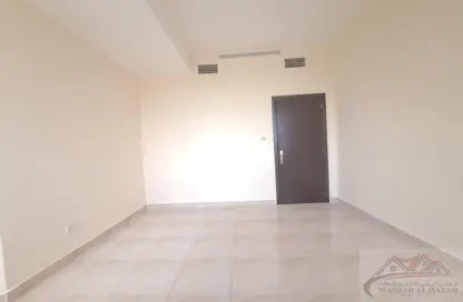 شقة - 2 غرف نوم - 2 حمامات للايجار في برج لوتاه - النهدة - الشارقة