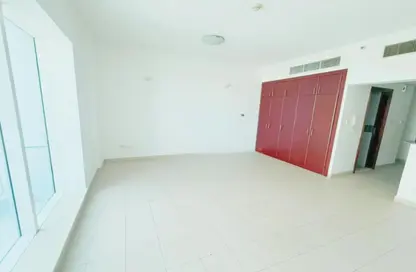 شقة - 1 حمام للايجار في برج الكريكت - مدينة دبي الرياضية - دبي