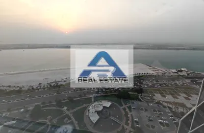 Apartment - 3 Bedrooms - 5 Bathrooms for rent in Corniche Road - Abu Dhabi