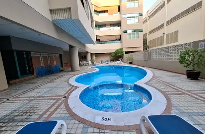Apartment - 2 Bedrooms - 3 Bathrooms for rent in Diplomat Building - Umm Hurair 1 - Umm Hurair - Dubai