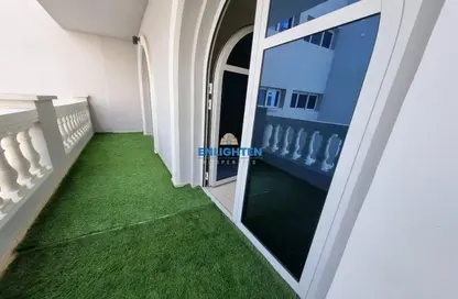 شقة - غرفة نوم - 2 حمامات للايجار في شقق الخريف - سيزون كوميونيتي - قرية الجميرا سركل - دبي