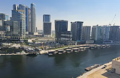 شقة - 2 غرف نوم - 3 حمامات للايجار في برج كورال - الخليج التجاري - دبي