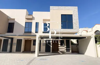 Villa - 2 Bedrooms - 3 Bathrooms for rent in Aldhay at Bloom Gardens - Bloom Gardens - Al Salam Street - Abu Dhabi