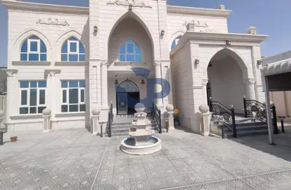 فيلا - 6 غرف نوم - 8 حمامات للايجار في مدينة الرياض - أبوظبي