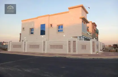 Villa - 5 Bedrooms - 7 Bathrooms for sale in Al Yasmeen 1 - Al Yasmeen - Ajman