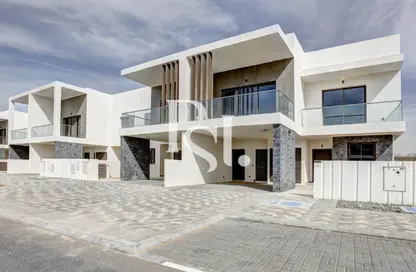 Villa - 4 Bedrooms - 5 Bathrooms for sale in Redwoods - Yas Acres - Yas Island - Abu Dhabi