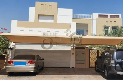 Villa - 5 Bedrooms - 6 Bathrooms for rent in Naseem - Mudon - Dubai
