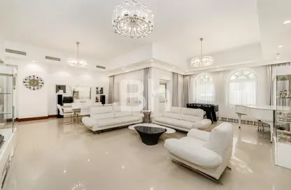 Apartment - 5 Bedrooms - 6 Bathrooms for sale in Golden Mile 6 - Golden Mile - Palm Jumeirah - Dubai