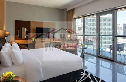 شقة - 1 حمام للبيع في سكاي باي هوتيل - الخليج التجاري - دبي