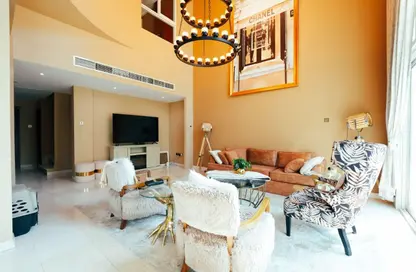 Apartment - 3 Bedrooms - 4 Bathrooms for rent in Emerald Residence - Dubai Marina - Dubai