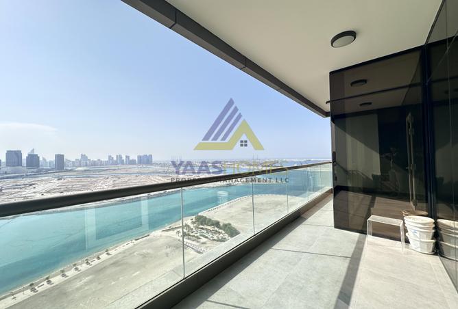 Apartment for Rent in Al Beed Tower: Opulent 2BHK + maid | Stunning sea ...