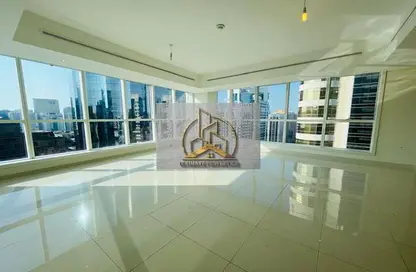 شقة - 2 غرف نوم - 4 حمامات للايجار في شارع حمدان - أبوظبي