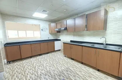 Apartment - 3 Bedrooms - 3 Bathrooms for rent in Lulu Building - Al Barsha 1 - Al Barsha - Dubai