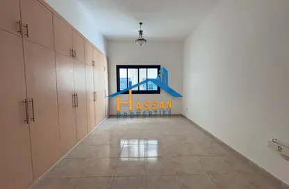Apartment - 2 Bedrooms - 2 Bathrooms for rent in Safia Tower - Al Majaz 3 - Al Majaz - Sharjah