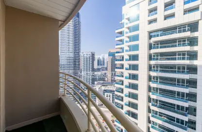 Apartment - 3 Bedrooms - 3 Bathrooms for sale in Manchester Tower - Dubai Marina - Dubai