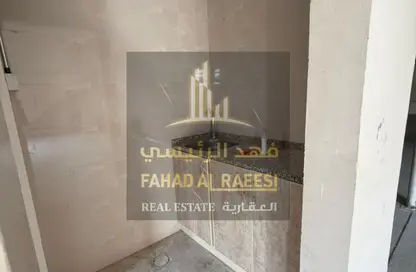 Warehouse - Studio - 1 Bathroom for rent in Al Jurf 2 - Al Jurf - Ajman Downtown - Ajman