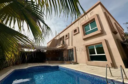 Pool image for: Villa - 4 Bedrooms - 4 Bathrooms for sale in Jumeirah 3 - Jumeirah - Dubai, Image 1