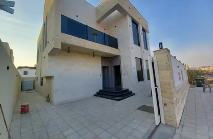 Villa - 5 Bedrooms - 7 Bathrooms for sale in Al Yasmeen - Ajman