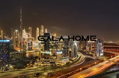 شقة - 1 حمام للايجار في رأسًا على عقب - الخليج التجاري - دبي